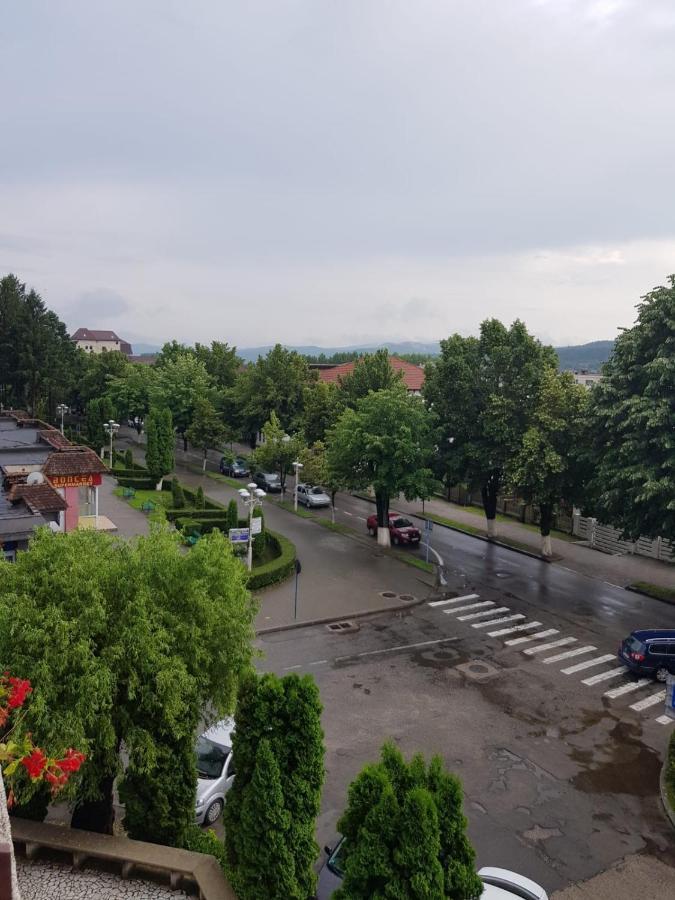 Apartament Posada Curtea de Argeş Екстериор снимка